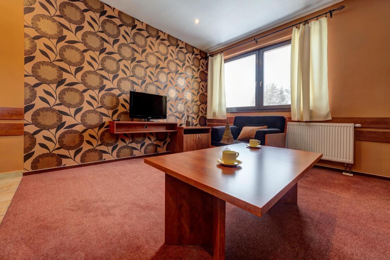 Apartmanovy Dom Slniecko Ziar Exterior photo